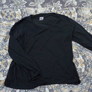 32* Degress Heat Black Long Sleeve